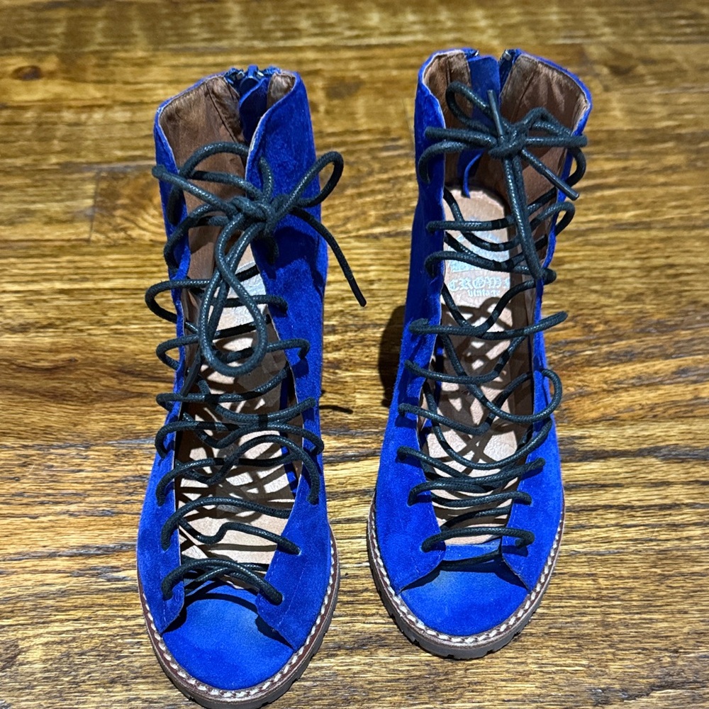Crown Vintage Blue Lace Up Boots